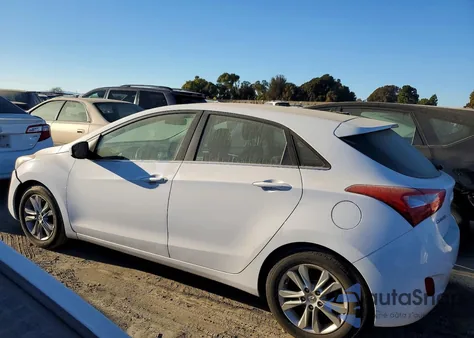 2014 Hyundai Elantra Gt z USA, uszkodzony, nr VIN KMHD35LH1EU215468